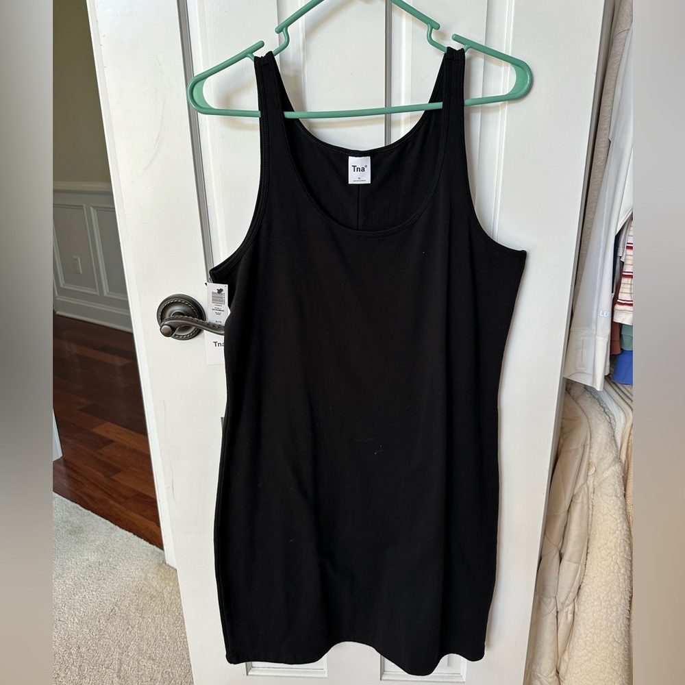 Aritzia TNA dress. Color - black. Size - XL.